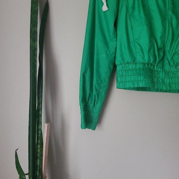 PUMA | Lime Green Lightweight Windbreaker Jacket - Picture 2 of 5
